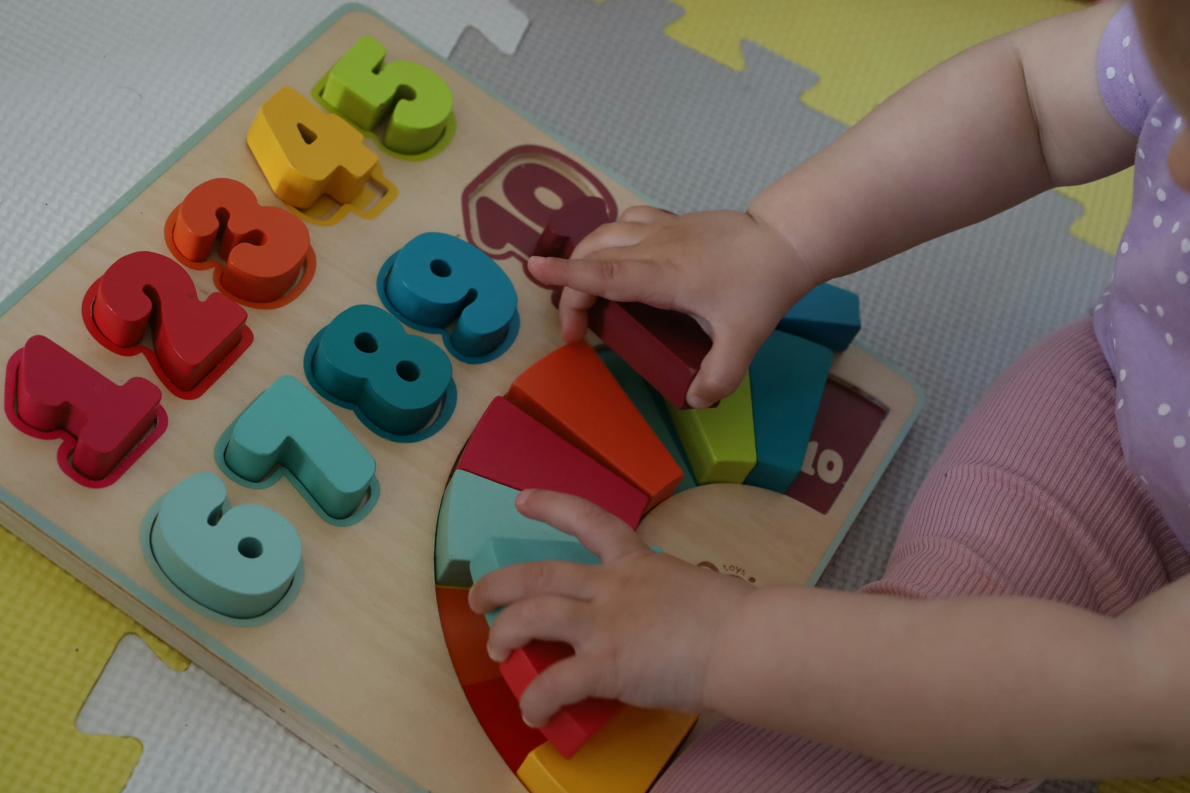child playing with blocks